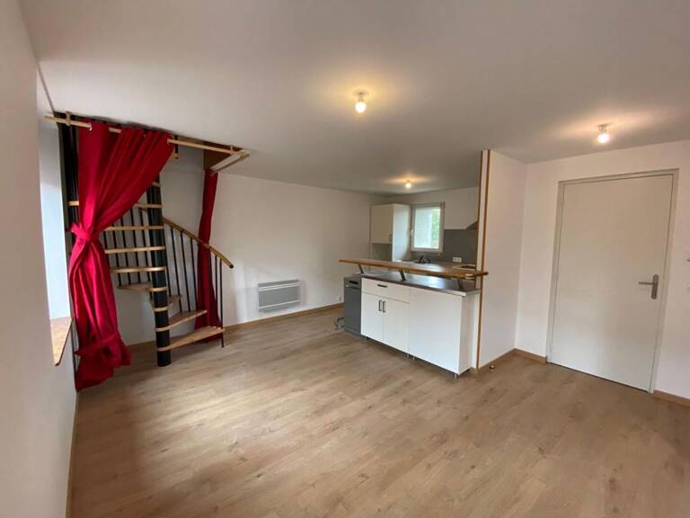 LOCATION d'un appartement  duplex T3 (62 m²) à SAINT AMANS SOULT — photo 1