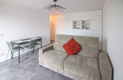 STUDIO MEUBLÉ  À Louer Osny — photo du bien