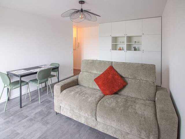 STUDIO MEUBLÉ  À Louer Osny — photo du bien