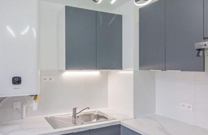 STUDIO MEUBLÉ  À Louer Osny — photo 3