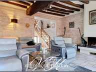 Charmante maison de village de 180 m2 entièrement rénovée offre une belle prestation avec un cadre de vie unique alliant authenticité et bien-être — photo 3