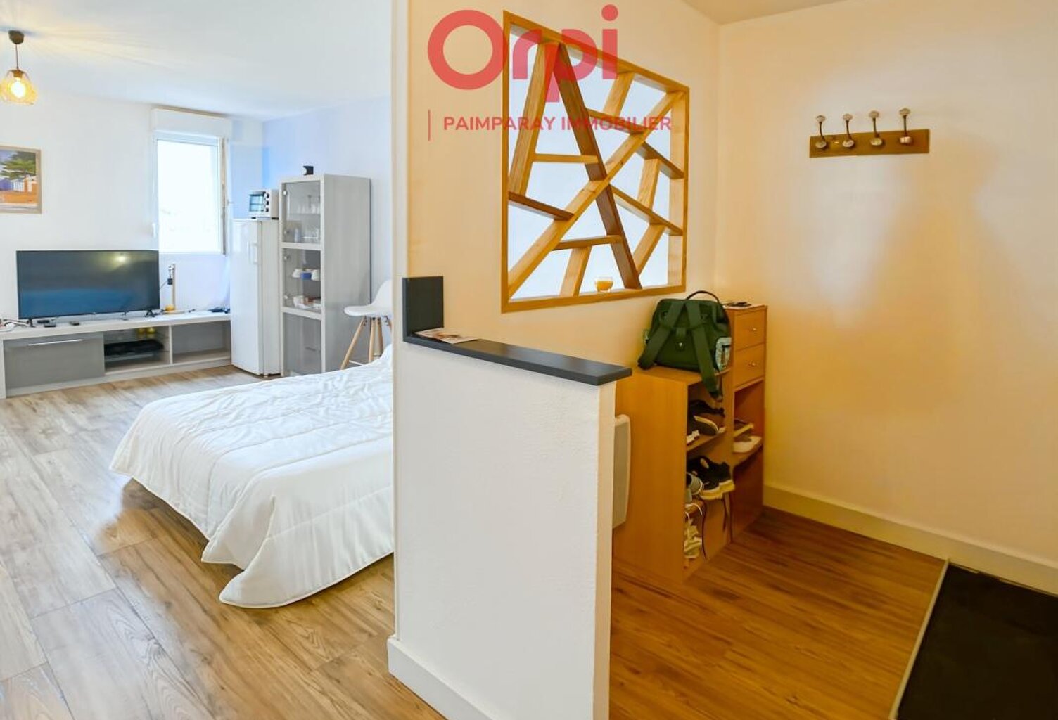 Studio Les Andelys  À Vendre - Balcon et ascenseur — photo 1
