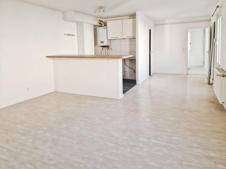 Appartement À Louer — photo 1