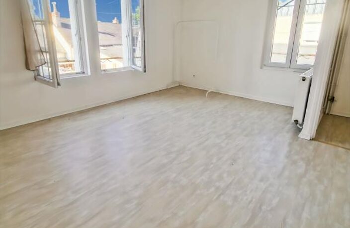 Appartement À Louer — photo 3
