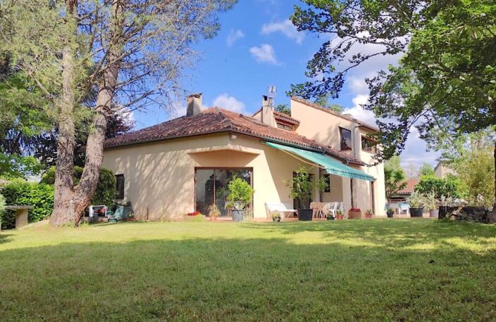 Maison d'architecte, Cahors centre ville à 5 minutes, 165 m², 4 chambres, grand jardin — photo 2