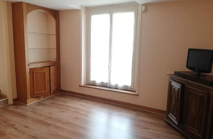 Maison 146 m² + Boutique - Centre de Mazangé - Fort potentiel — photo 3
