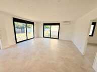 Maison à Sens, 6 pièces 100 m2 de plain-pied rénovée, 4 chambres, DPE B — photo 3