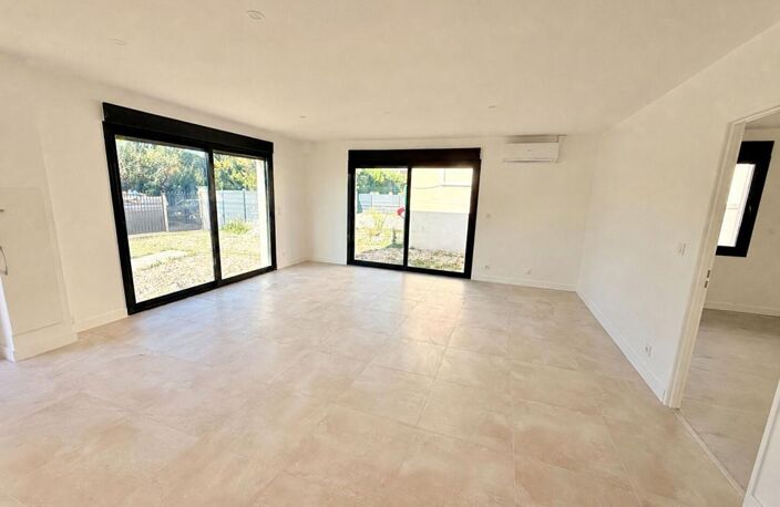 Maison à Sens, 6 pièces 100 m2 de plain-pied rénovée, 4 chambres, DPE B — photo 3