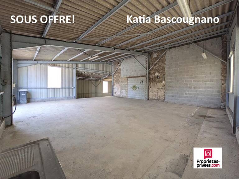 Bâtiment 155m² sur terrain de 200m², bourg Saint Julien de Concelles (44450) — photo 1