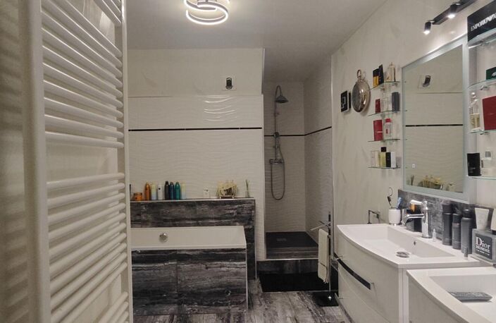 25400 TAILLECOURT : Appartement Duplex 5 pièces 144.67 m2 avec terrasses — photo 5