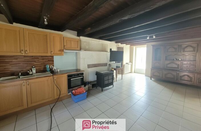 DIGNAC (16410) : Maison en pierre de 76m2 avec grange et atelier — photo 4