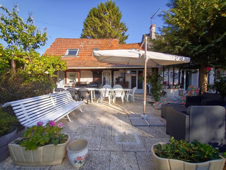 Maison de caractère  - Forges les Eaux - Terrain de 10 600 m² — photo 1