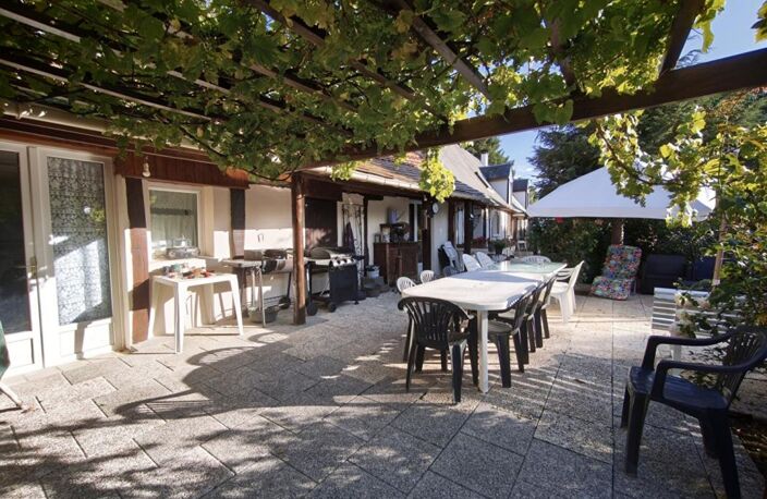 Maison de caractère  - Forges les Eaux - Terrain de 10 600 m² — photo 2