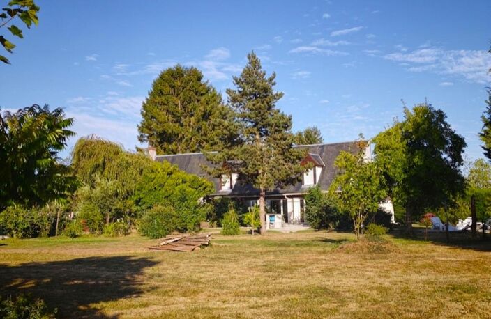Maison de caractère  - Forges les Eaux - Terrain de 10 600 m² — photo 3