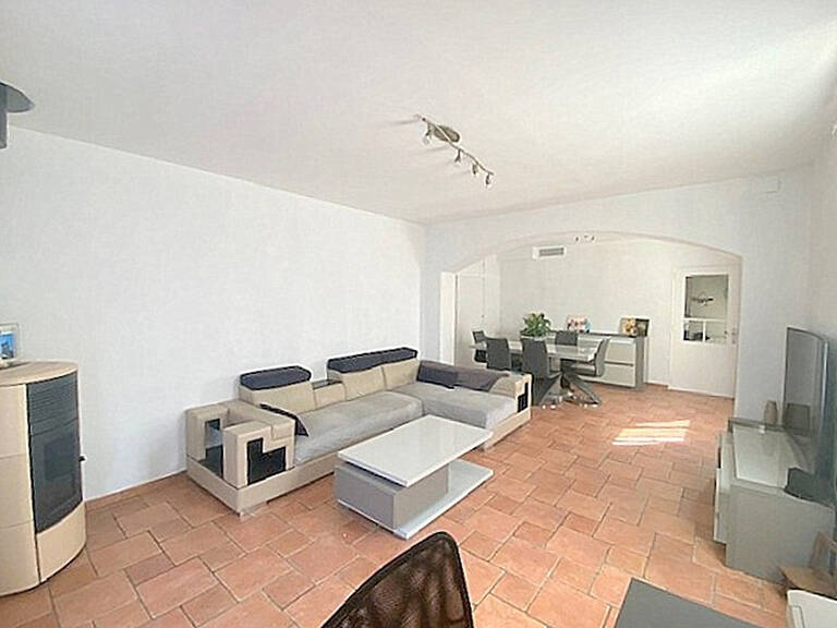 Maison familiale + LOCAL COMMERCIAL libre + dépendances et piscine — photo 1