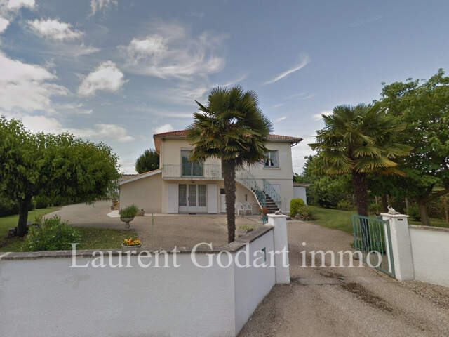 Maison de 155 m² et dépendance de 63m² — photo du bien