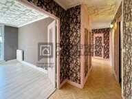 APPARTEMENT F4 TRAVERSANT AVEC BALCON, BOX ET CAVE — photo 2