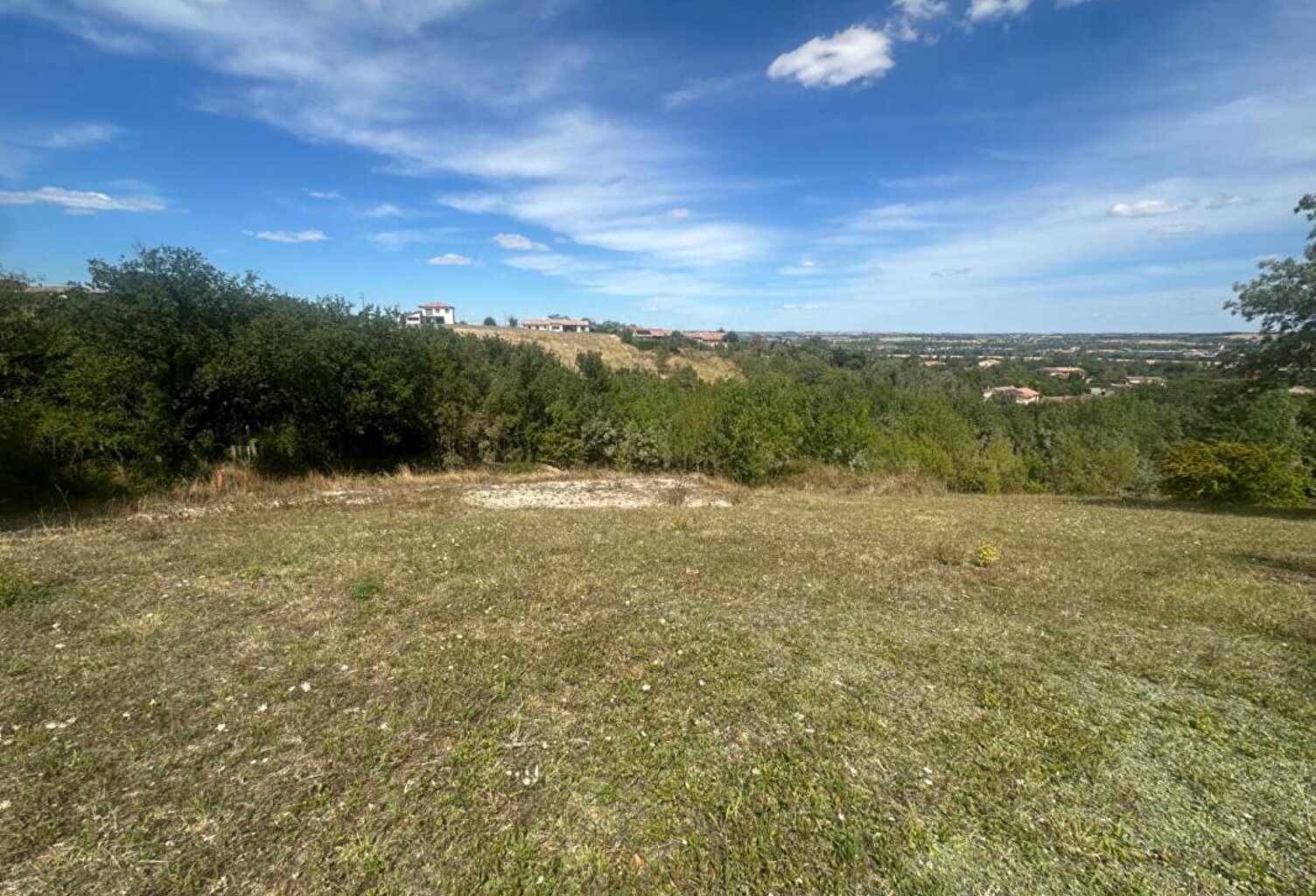 Terrain Gardouch 2049 m2 — photo 1