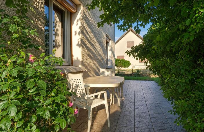 Maison Saint Simeon De Bressieux 8 pièce(s) 240 m2 — photo 2