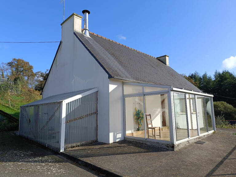 29530 Plonevez du Faou maison plain pied 3 chambres sous sol au calme, vue, source, hangar — photo 1