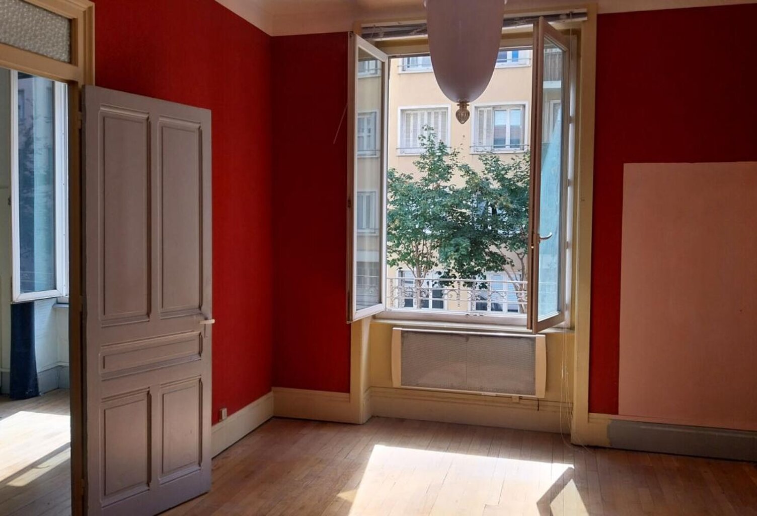 Exclusivité : 3 pièces de 75 m² à fort potentiel à Villeurbanne Hyper-centre — photo 1
