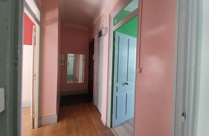 Exclusivité : 3 pièces de 75 m² à fort potentiel à Villeurbanne Hyper-centre — photo 3
