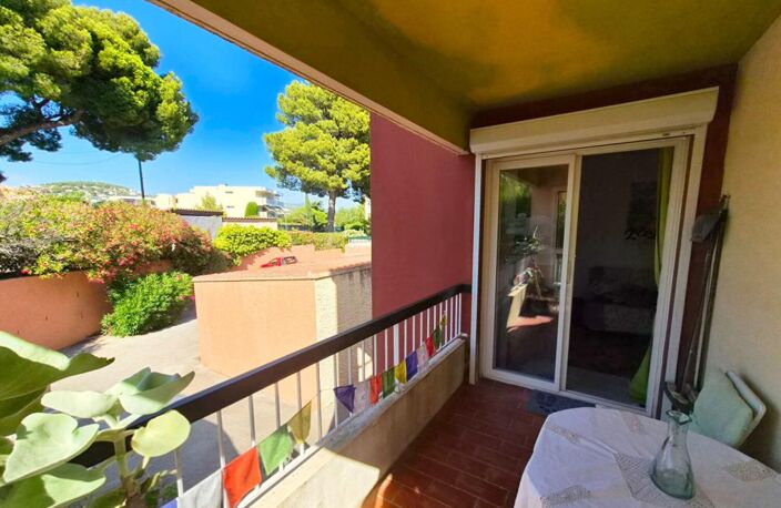STUDIO BANDOL RESIDENCE AVEC PISCINE- PROCHE PLAGES A PIED — photo 2