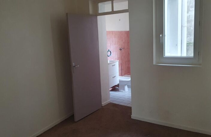 LOCATION Agen - Appartement T2 — photo 3