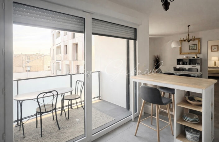 Un appartement moderne, prêt à vivre, au coeur d'un emplacement stratégique — photo 3