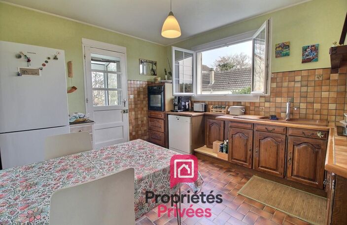 10 mn de la Gare de MONTARGIS - A VENDRE MAISON de 130 m2 - 6 PIECES - SOUS-SOL TOTAL - TERRAIN 1311 m2 — photo 4