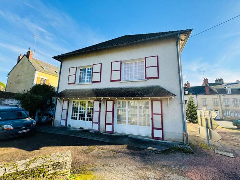 Belle maison de famille à Saint Saulge — photo 1