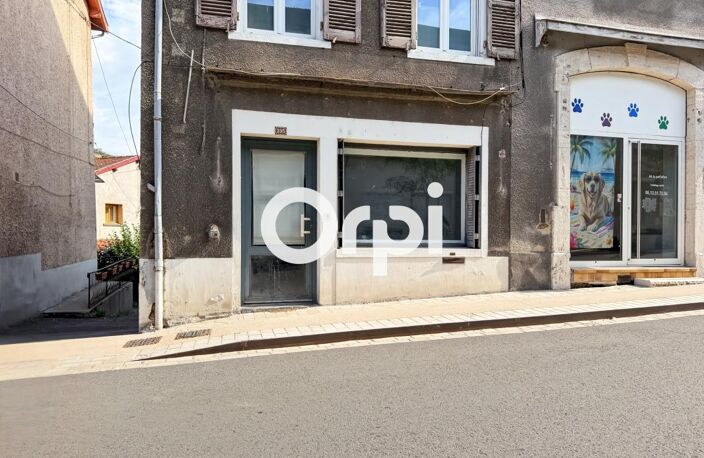 Emplacement N°1 : Sublimez votre activité au cœur d'un village en plein essor ! — photo 5