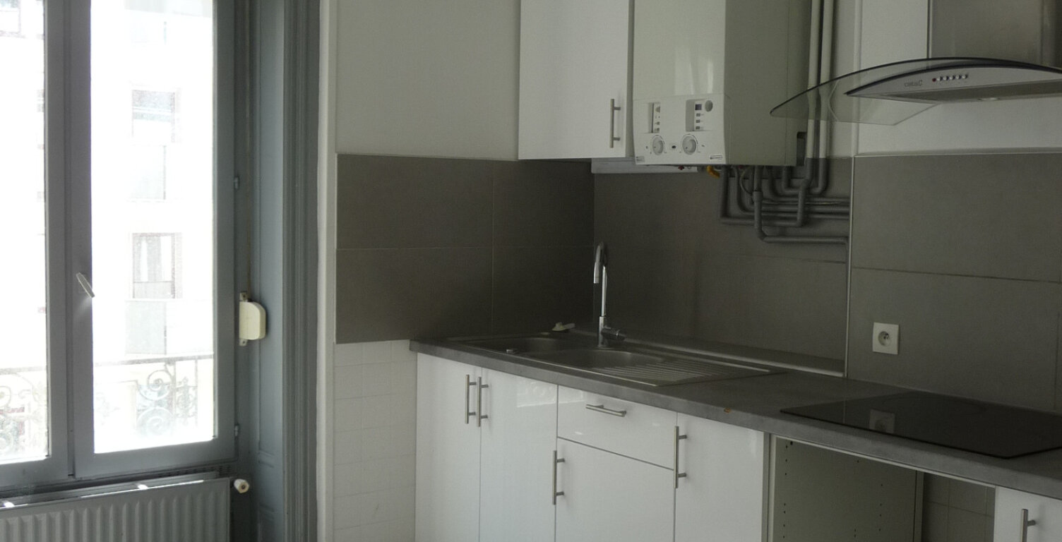 Saint Etienne En face de  Sciences Po appartement en duplex — photo 1