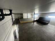 local 53 m2 rdc plus 47m2 en mezzanine. 100m2 utile  plus parking. — photo 4