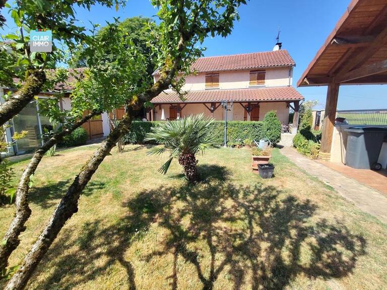 A CHEVROUX PROCHE MACON ET BOURG-EN-BRESSE MAISON  4 PIECES DE — photo 1