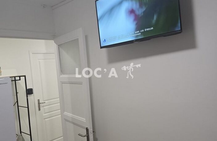 A VISITER!! Chambre meublée — photo 3