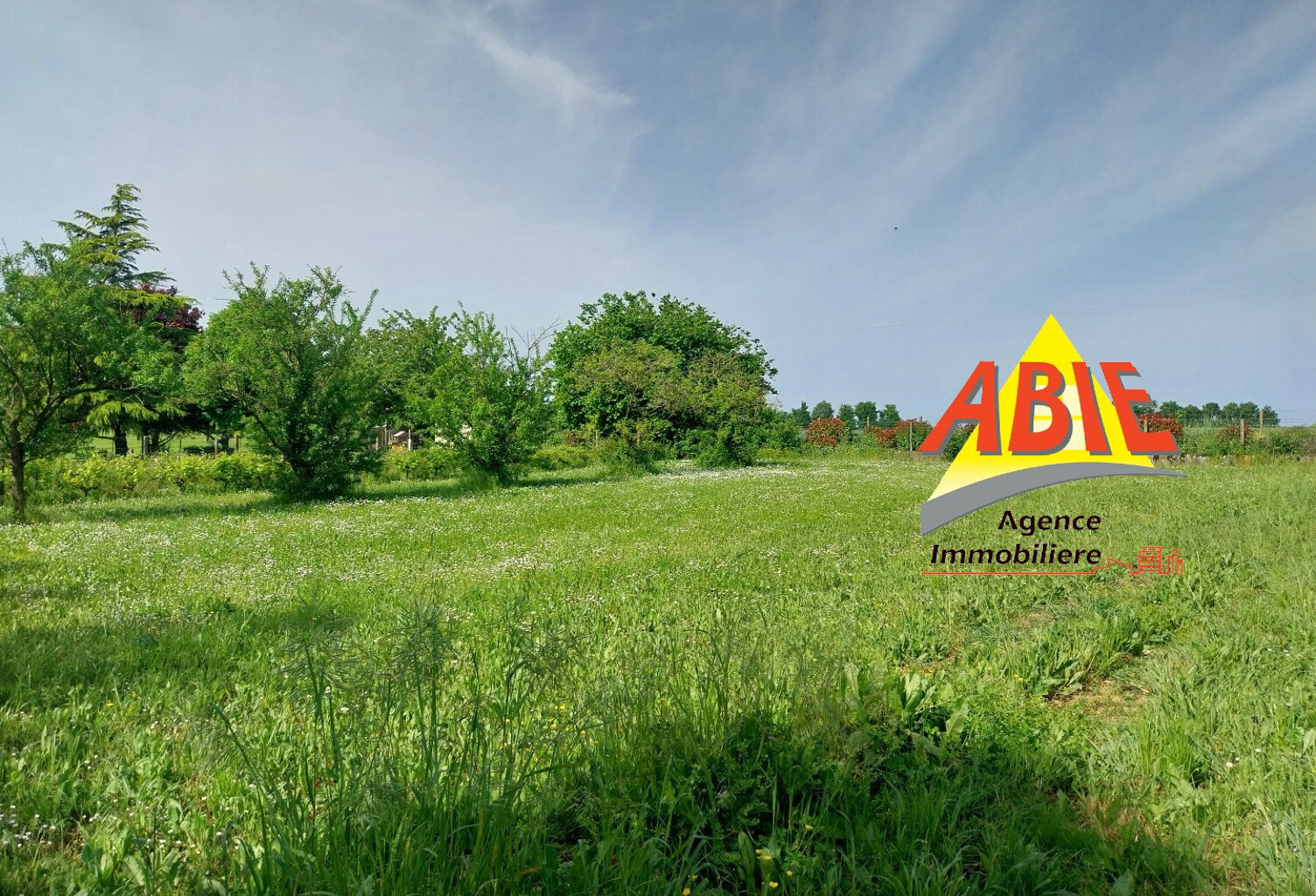 Terrain constructible proche de Niort — photo 1