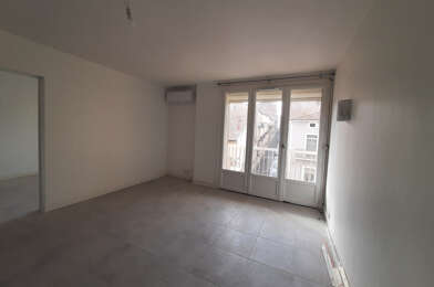 Appartement 3 pièces 700 €
