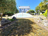 Propriété d'architecte de caractère   Parc paysager, piscine — photo 3