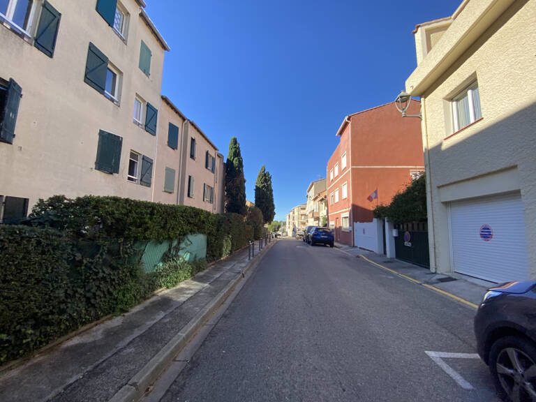 GARAGE - RESIDENCE LES ILES D'OR - 66 RUE LOUIS BOSC — photo 1