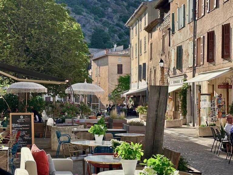 Vente Restaurant 160 m&sup2; — photo 1