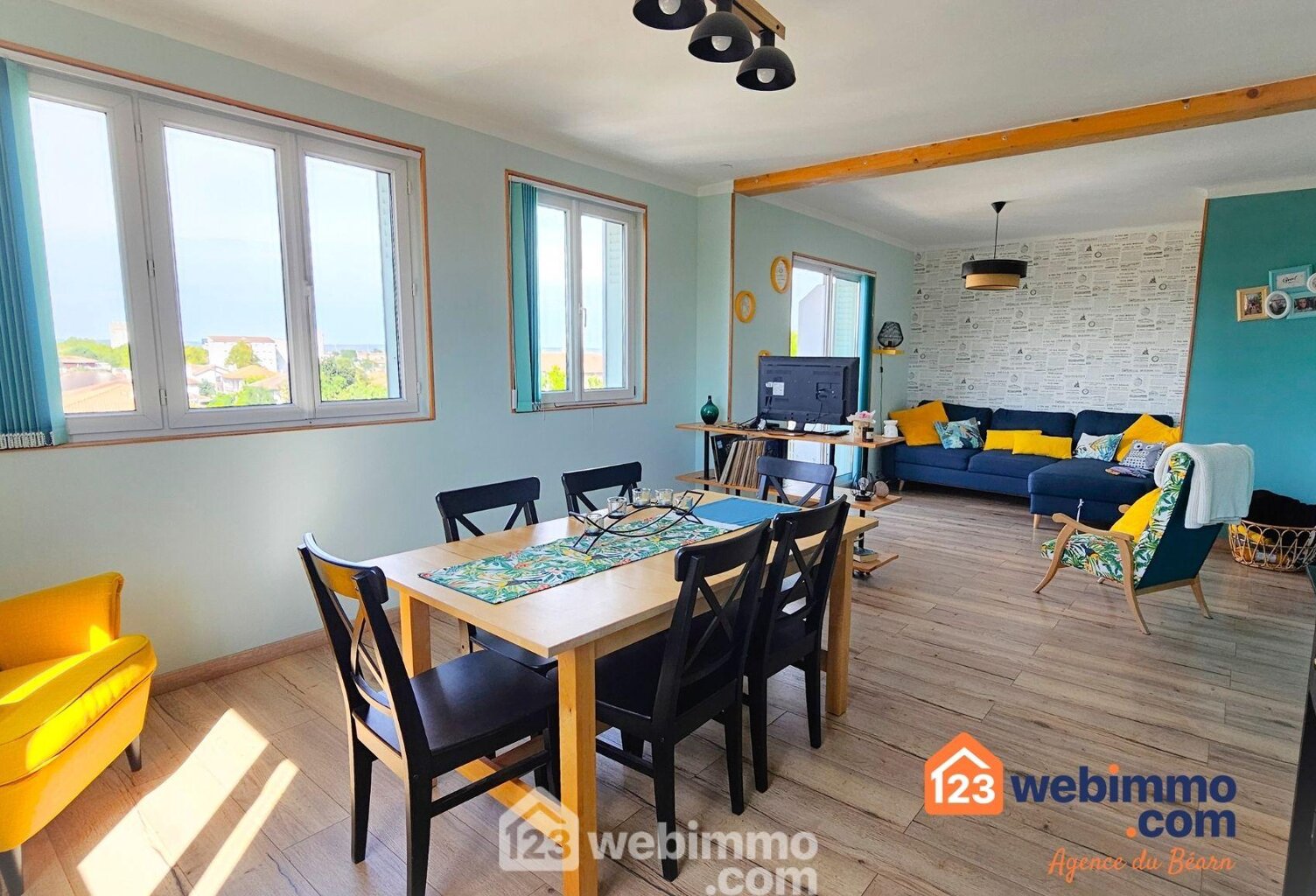 Appartement - 70m² - Tarbes — photo 1