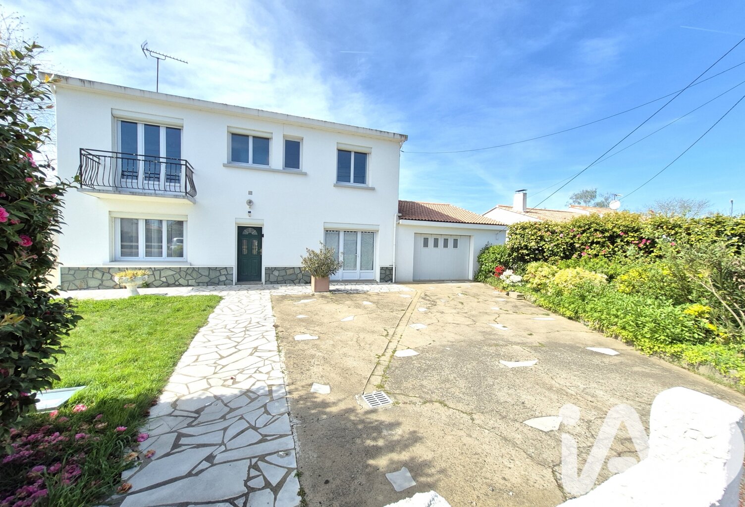 Vente Maison/villa 8 pièces — photo 1