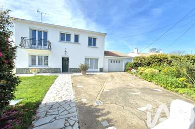 Maison 8 pièces 249900 €