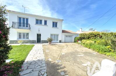 Vente Maison/villa 8 pièces — photo du bien