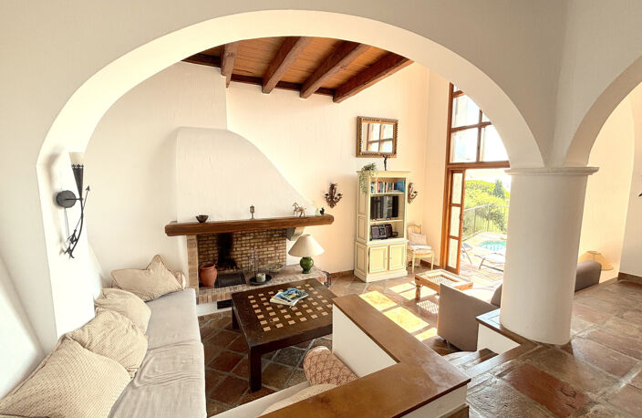 HAUT DE CAGNES maison de charme avec piscine, terrasses vue — photo 2