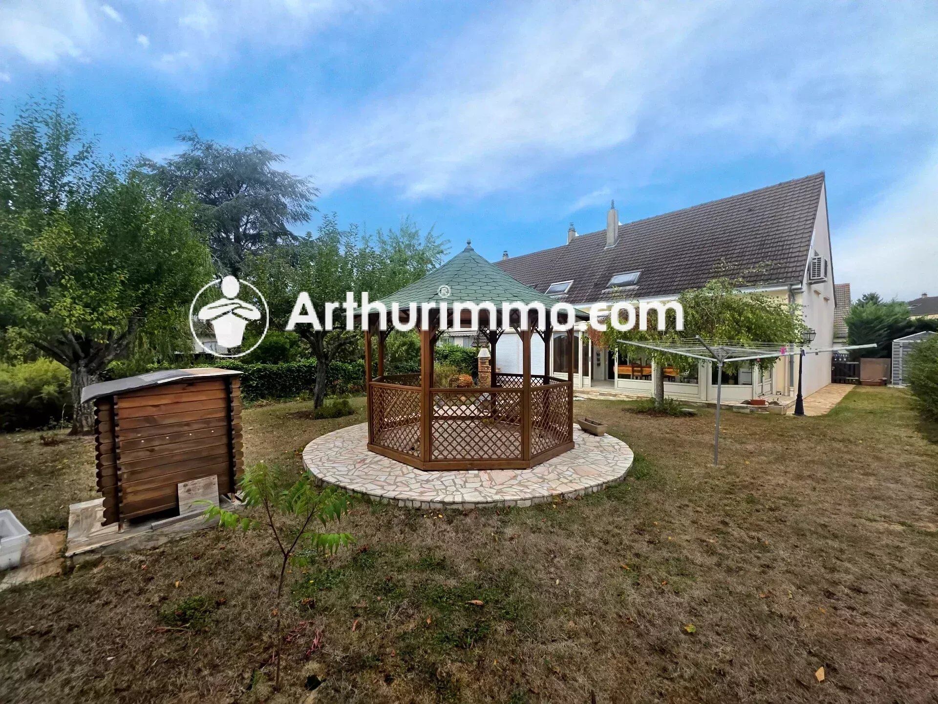 Maison 5 pièces 135 m² · à Savigny-le-Temple · 135 m² · 350 000 €