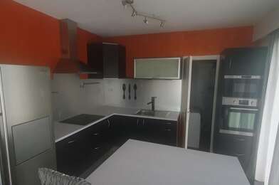 Appartement 3 pièces 806 €
