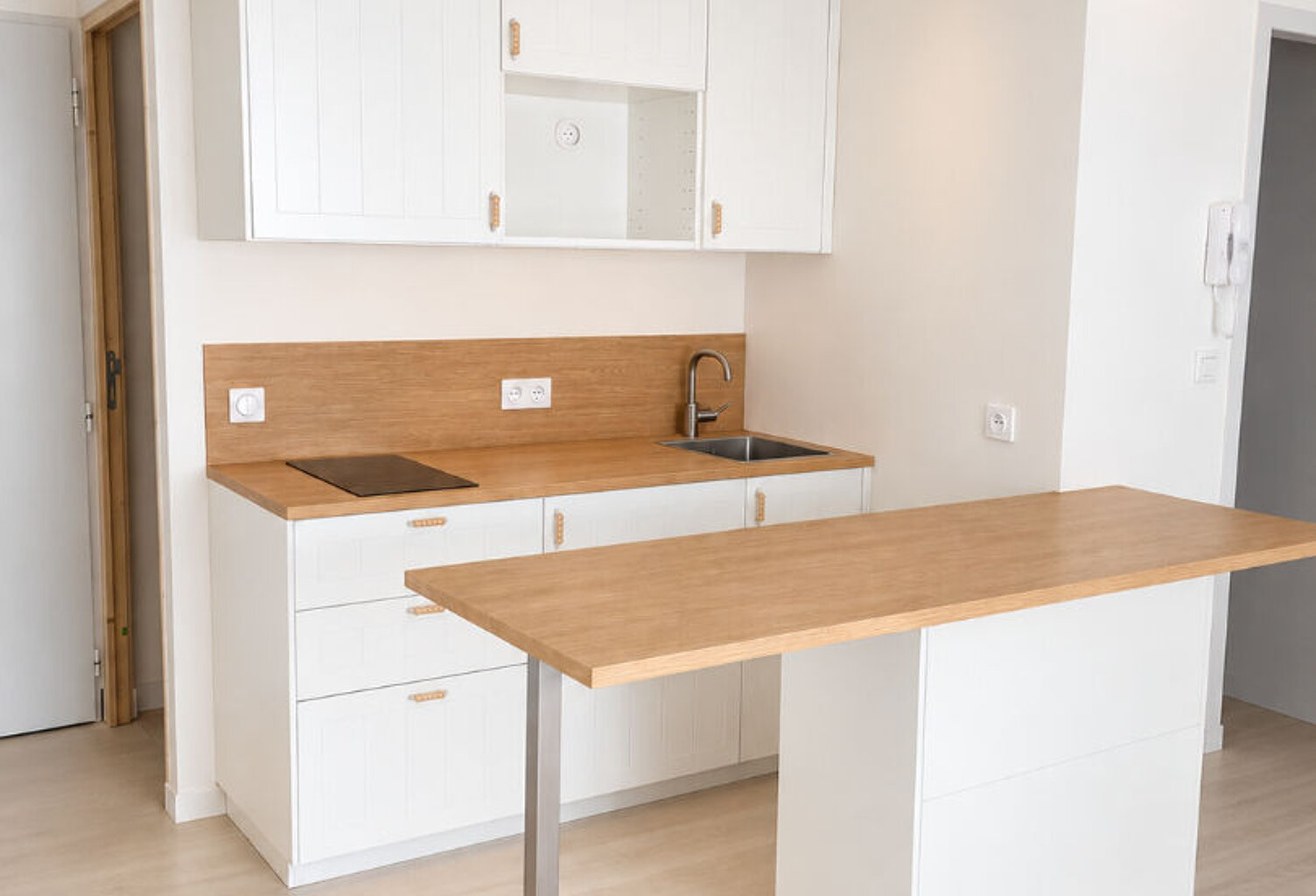 A VENDRE STUDIO LA ROCHELLE 29 M2 — photo 1