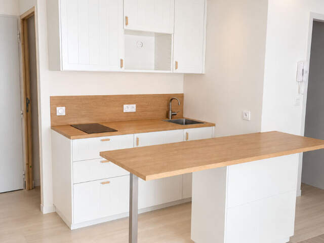 A VENDRE STUDIO LA ROCHELLE 29 M2 — photo du bien